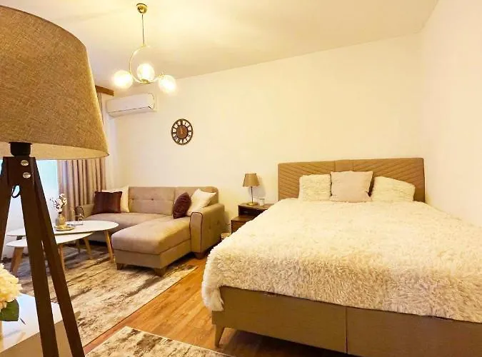 Near The Park Гоце Делчев