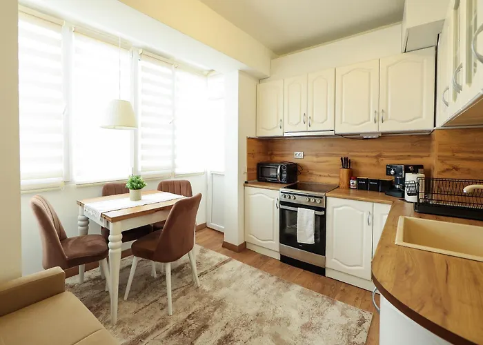 Near The Park Апартамент *